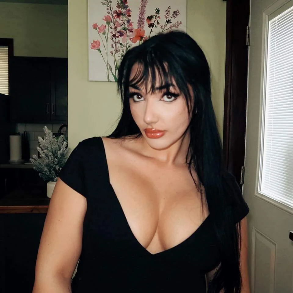 Çanakkale Rus Escort Anastasiya: Başlangıç ve Denim Hikayesi
